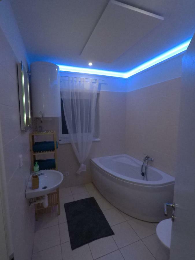 Apartment Reggie -